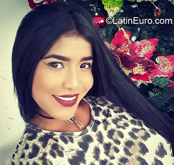 Date this tall Colombia girl Liset from Cali CO26816