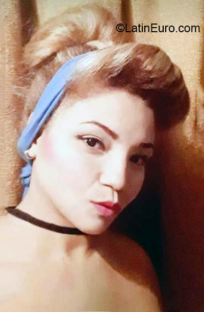 Date this delightful Venezuela girl Franyelis from Caracas VE3011