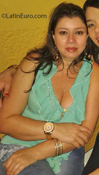 Date this passionate Colombia girl Yamile from Envigado CO26882
