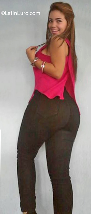 Date this young Venezuela girl Xiomara from Barinas VE3033