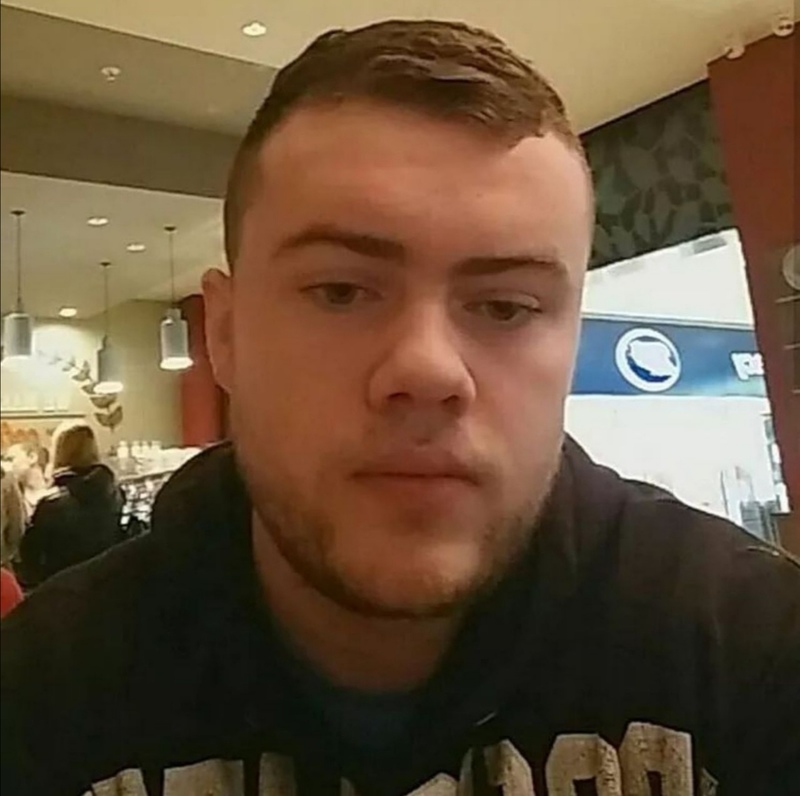 Date this stunning United Kingdom man Aaron from Belfast GB1015