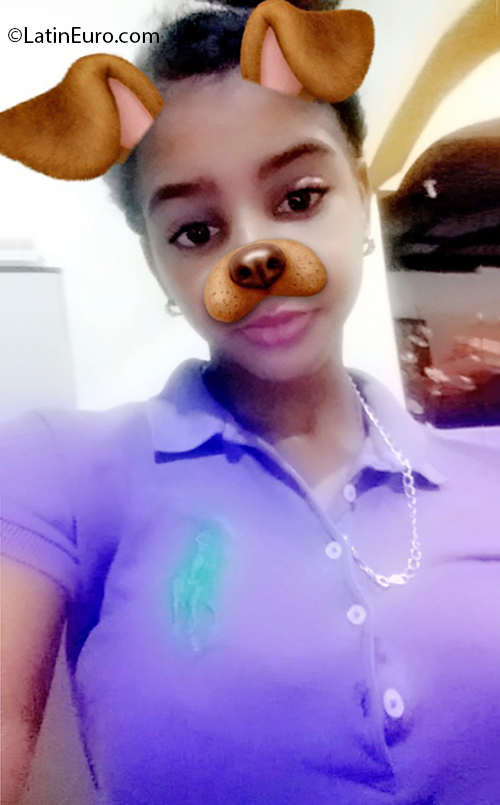 Date this cute Dominican Republic girl Luci from La Vega DO37754