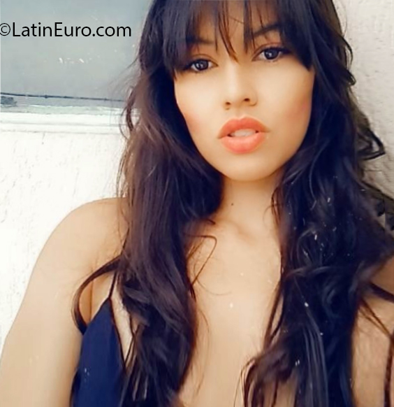 Date this fun Colombia girl Alexa from Pereira CO27052