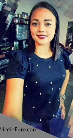 Date this tall Colombia girl Sari from Barranquilla CO27077