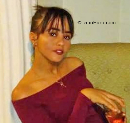 Date this georgeous Dominican Republic girl Esmerlin02 from Santiago US20738