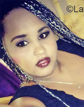 Date this sultry Cuba girl Yinet from Havana CU676