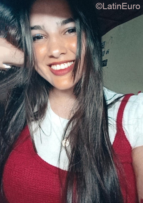 Date this gorgeous Argentina girl Emma from Obera AR392