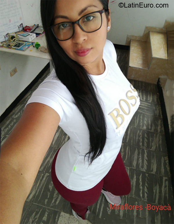 Date this tall Colombia girl Sandra from Miraflores CO27258
