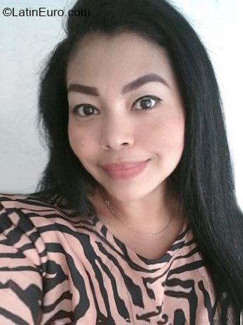 Date this good-looking Colombia girl Delia from Sincelejo CO27261