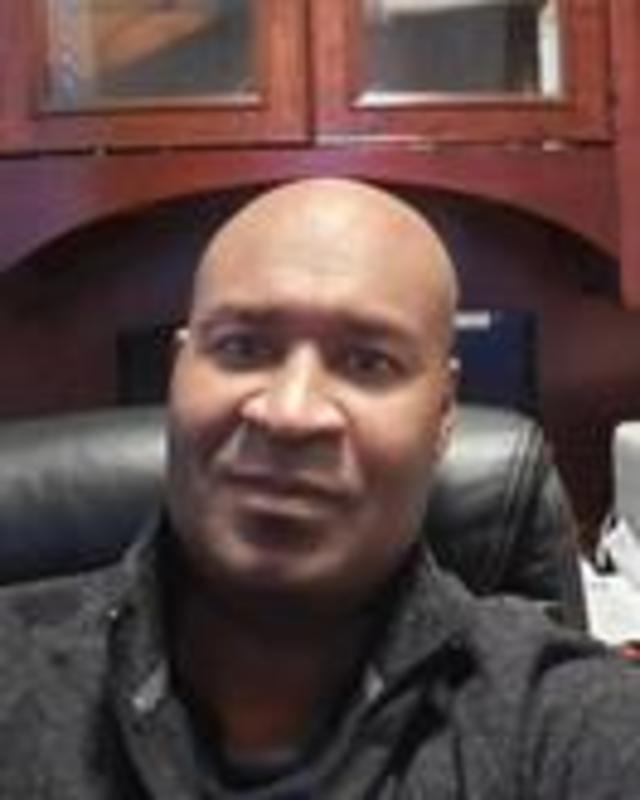 Date this funny Canada man Anthony from London CA835