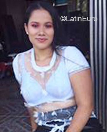 Date this charming Colombia girl Shari from Pereira CO27304