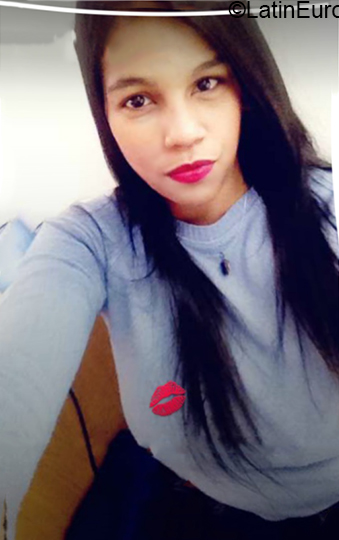 Date this sensual Venezuela girl Mimi from Caracas VE3523