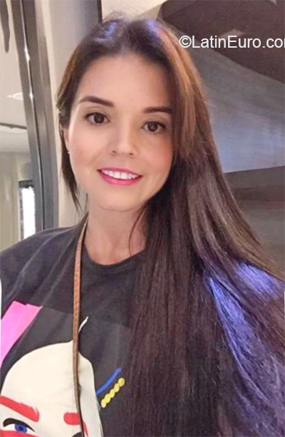 Date this exotic Colombia girl Eri from Pereira CO27364