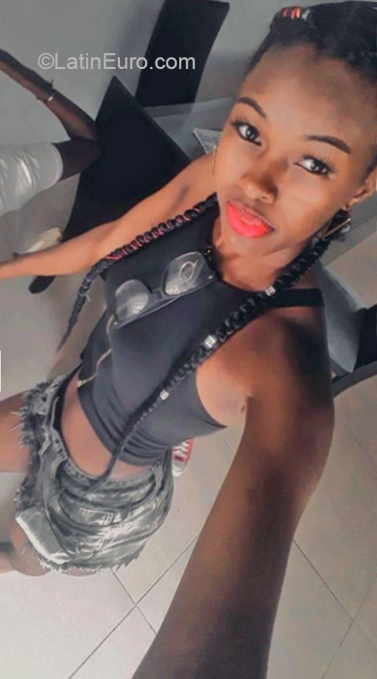 Date this stunning Colombia girl Hepril from Cali CO27386