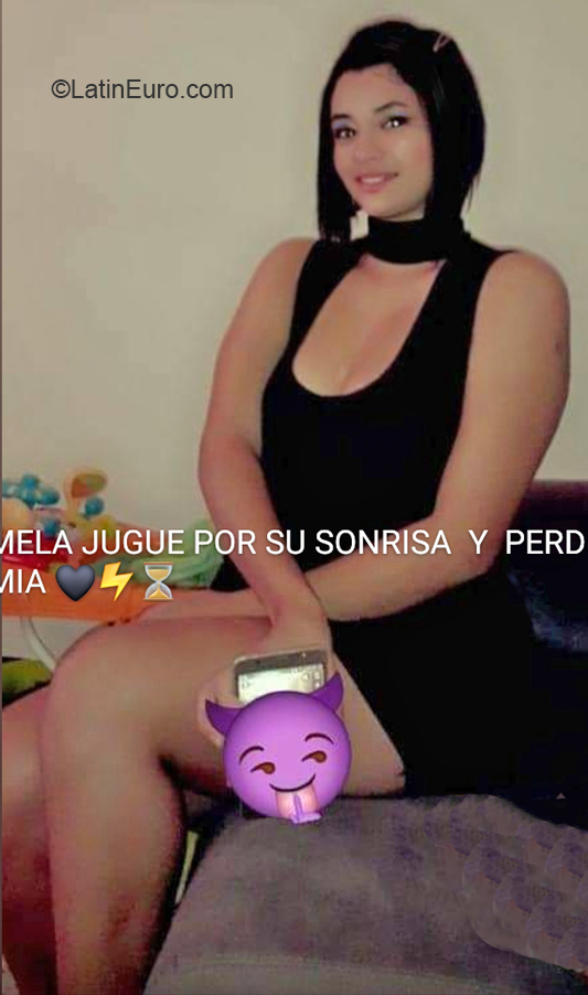 Date this voluptuous Spain girl Dahiana from Zaragoza ES502