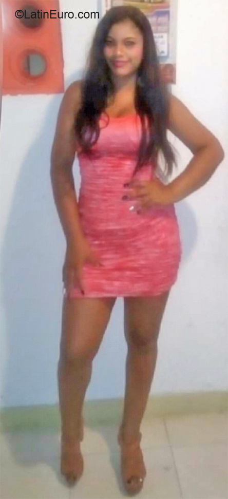 Date this delightful Colombia girl Liceth from Cartagena CO27532