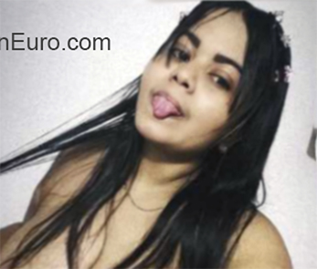 Date this cute Colombia girl Loraine from Barranquilla CO27534