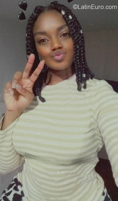 Date this hard body Colombia girl Alejandra from Bogota CO27553