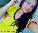 fun Colombia girl Linet from Bogota CO27587