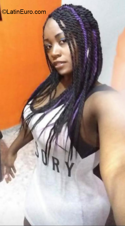 Date this delightful Colombia girl Nilsa from Cali CO27628