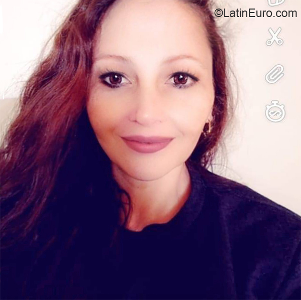 Date this happy Brazil girl Salwa from Sao Paulo BR11176