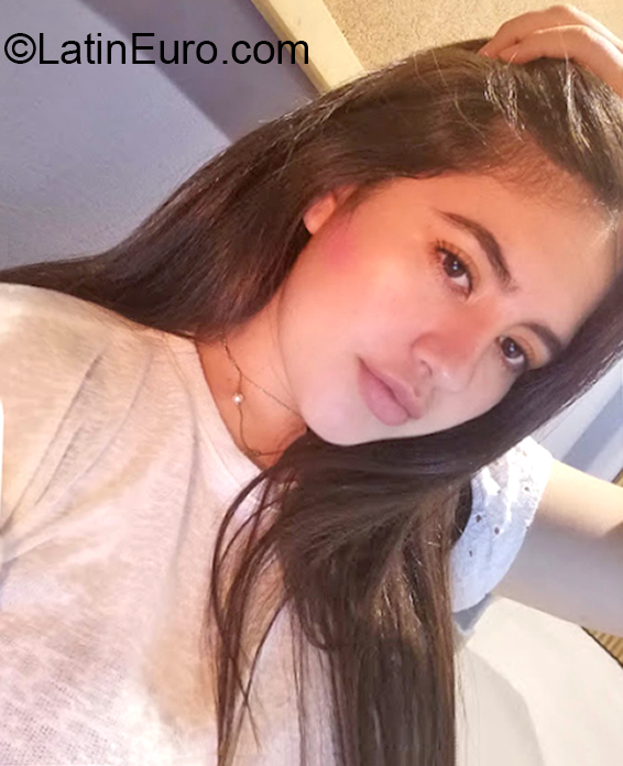 Date this delightful Mexico girl Itzel from Mexico City MX1923