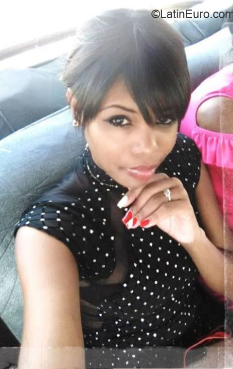 Date this fun Cuba girl Tami from Havana CU697