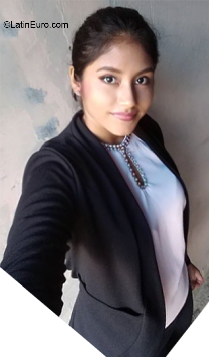 Date this georgeous Ecuador girl Cecabel from Guayaquil EC552