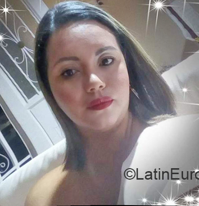 Date this foxy Colombia girl Eli from Cali CO28539