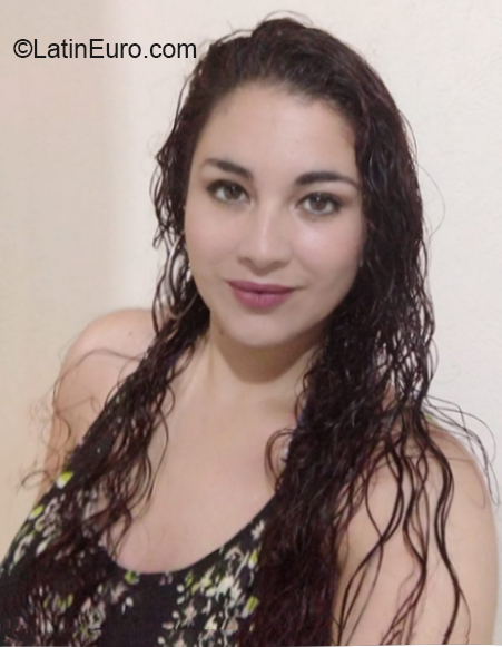 Date this gorgeous Colombia girl Francy from Bogota CO27925