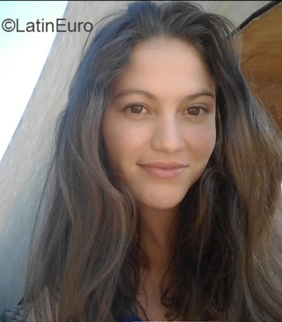 Date this gorgeous Colombia girl Kari from Cucuta CO27928