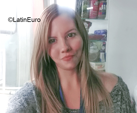 Date this athletic Venezuela girl Catherine from Maracaibo VE3347
