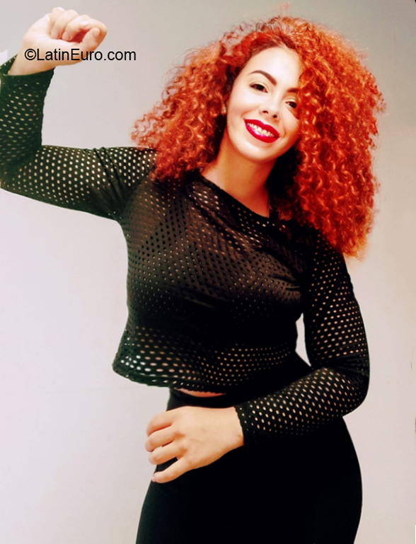 Date this sultry Colombia girl Yaki from Medellin CO28030
