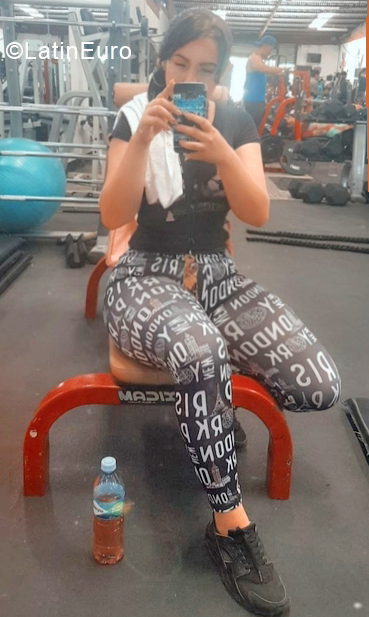 Date this stunning Nicaragua girl Isamar from Nicaragua NI249