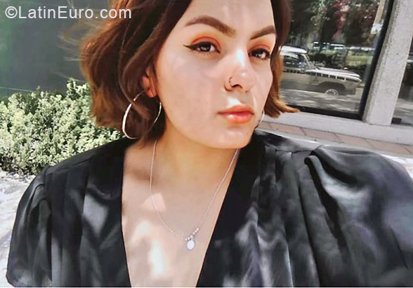 Date this nice looking Mexico girl Selina from Aguascalientes MX1989