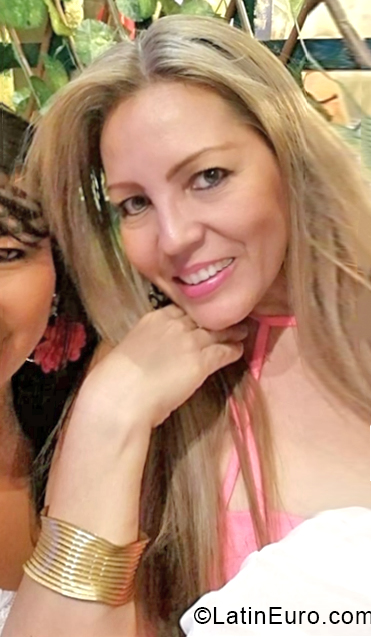 Date this happy Colombia girl Olga from Neiva CO28164