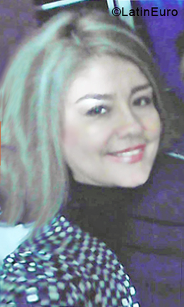 Date this tall Colombia girl Gina from Medellin CO28179