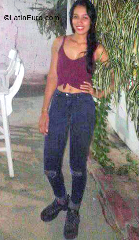 Date this charming Colombia girl Maria from Medellin CO28242