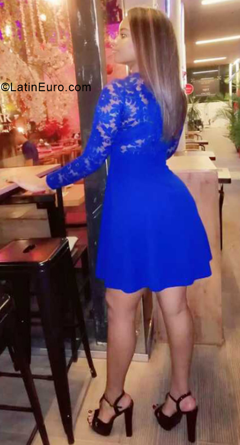 Date this beautiful Panama girl Alexandra from Panama City PA1212