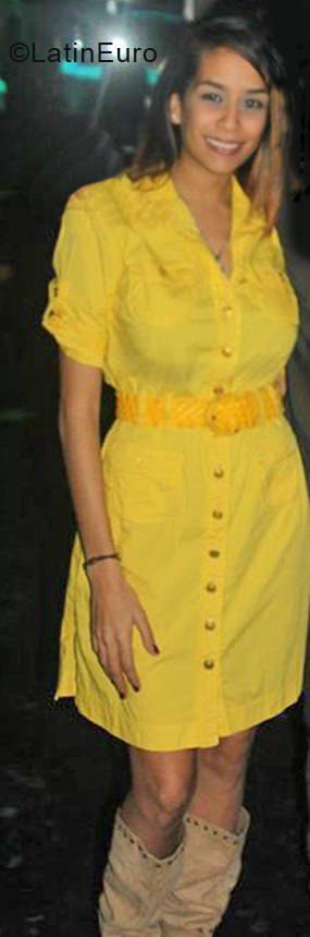 Date this nice looking Venezuela girl Aiskel from Caracas VE3406