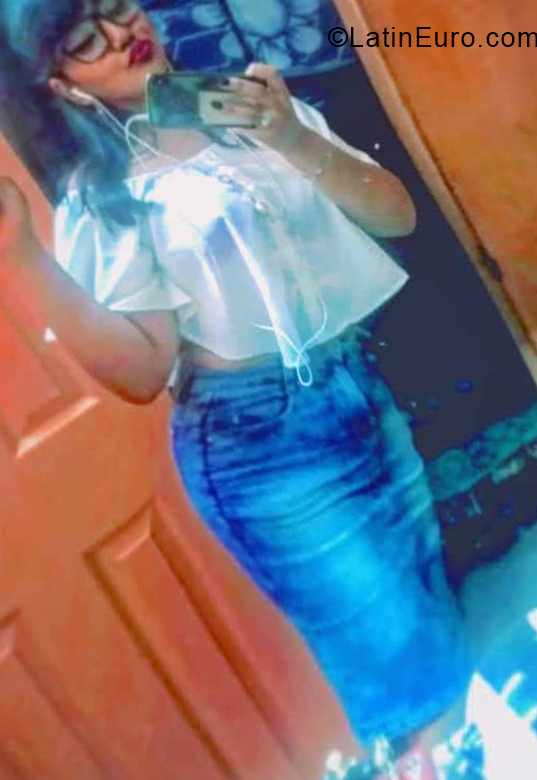 Date this hot Mexico girl Gema Hernndez C from Mexico City MX2033