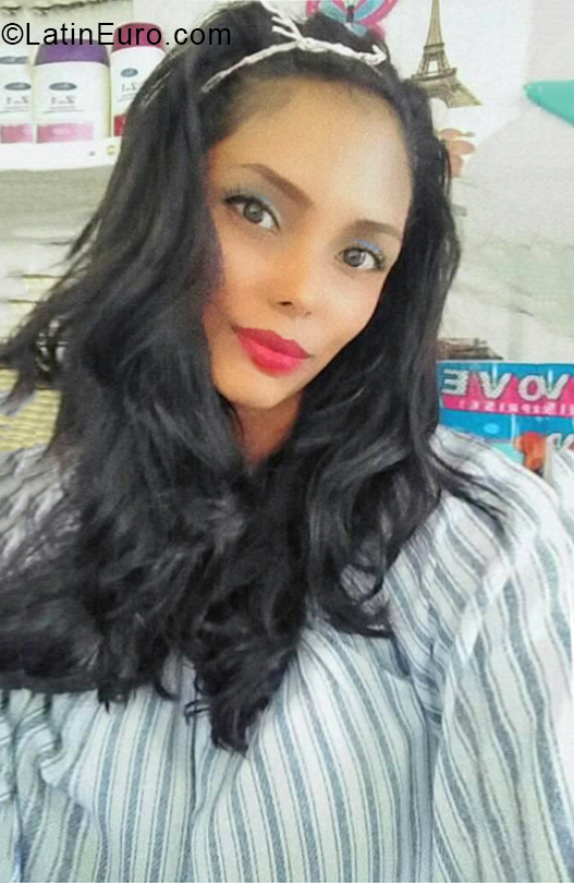 Date this athletic Venezuela girl Rosa from Portuguesa VE3418