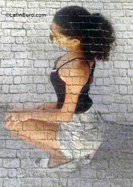 Date this exotic Brazil girl Sara from Goiania BR11228