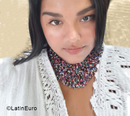 Date this nice looking El Salvador girl Beatriz from San Salvador SV125