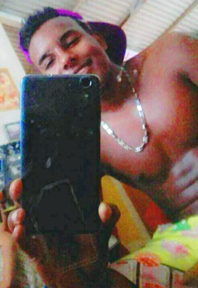 Date this sensual Venezuela man Yojan from Barcelona VE3480