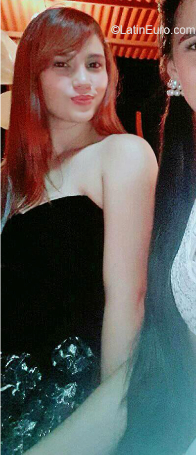 Date this hot Venezuela girl Siney from Barquisimeto VE3490