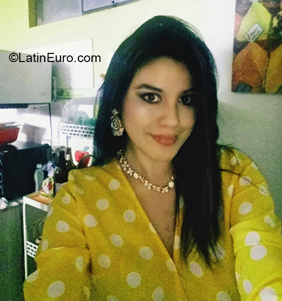 Date this passionate Peru girl Ivonne from Lima PE1669