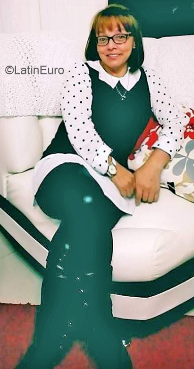 Date this stunning Colombia girl Stella from Bogota CO28639