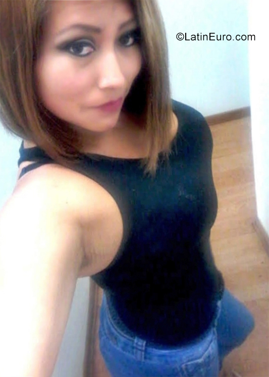 Date this pretty Peru girl Cielo from Lima PE1688