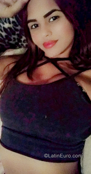 Date this good-looking Venezuela girl Yuleiny from Maracaibo VE3568